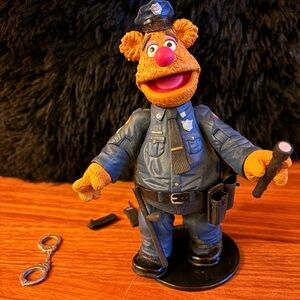 Fozzie Bear Muppets Police Officer action figure complete early 2000s